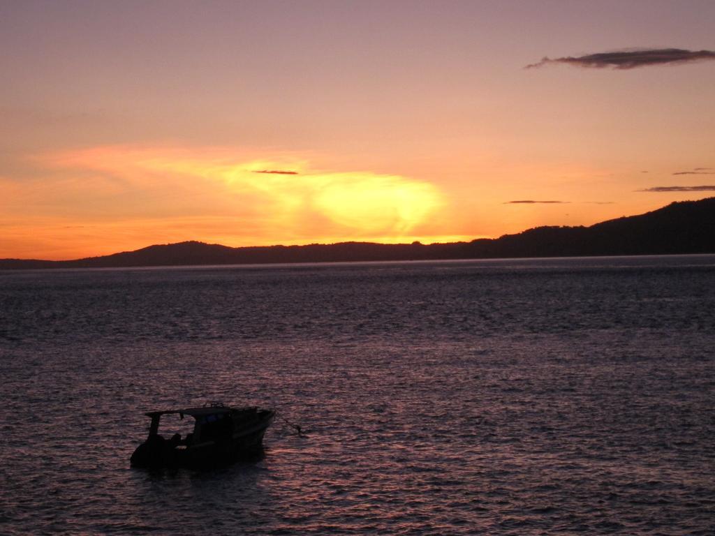 Raja Laut Dive Resort Bunaken Kültér fotó