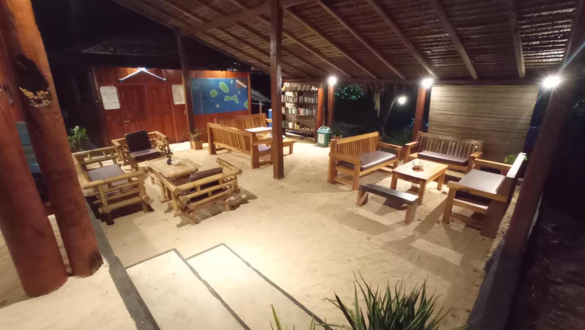 Raja Laut Dive Resort Bunaken Kültér fotó