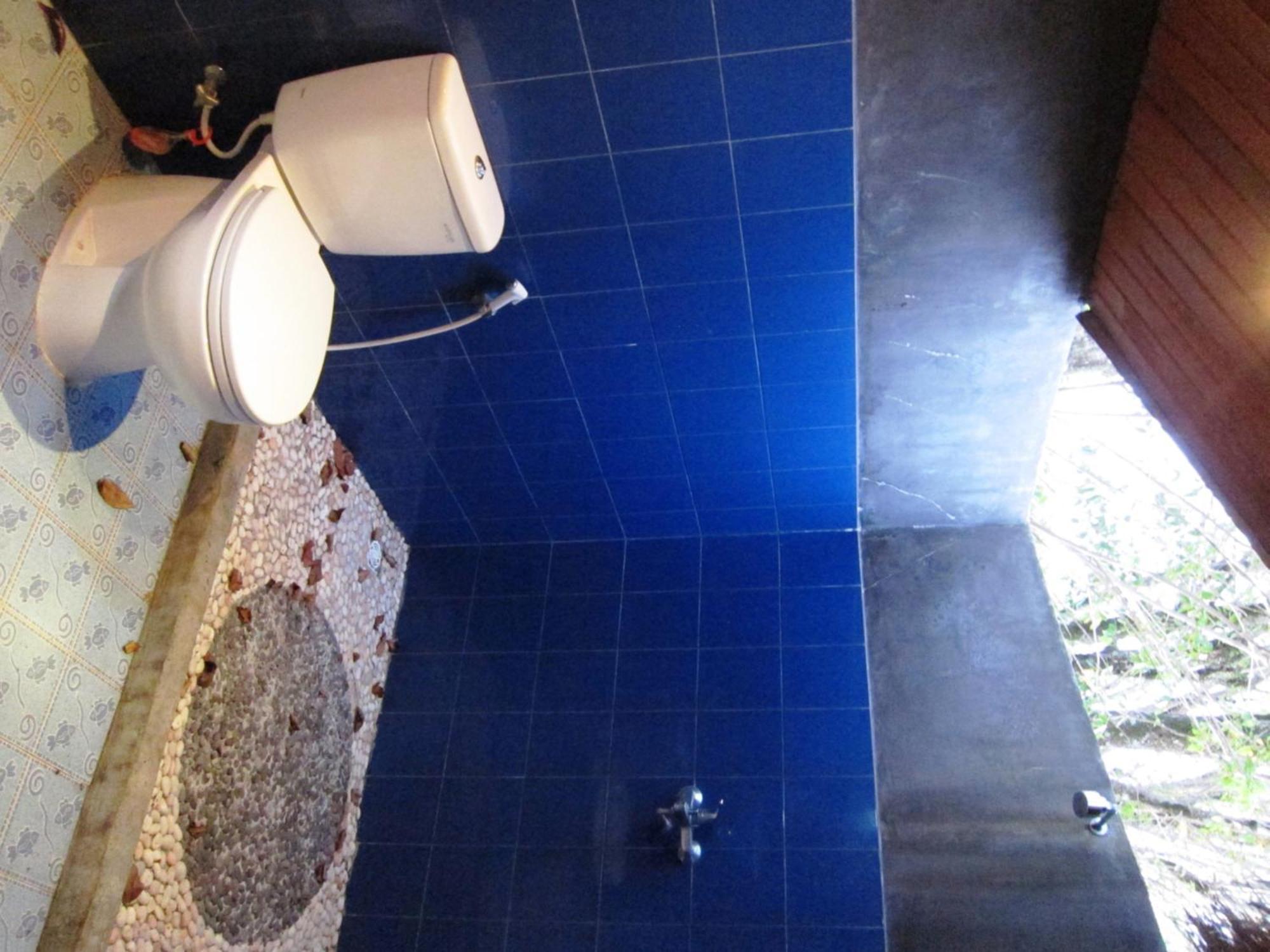 Raja Laut Dive Resort Bunaken Szoba fotó